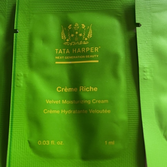 NET Tata Harper Skincare trio - Picture 4 of 5